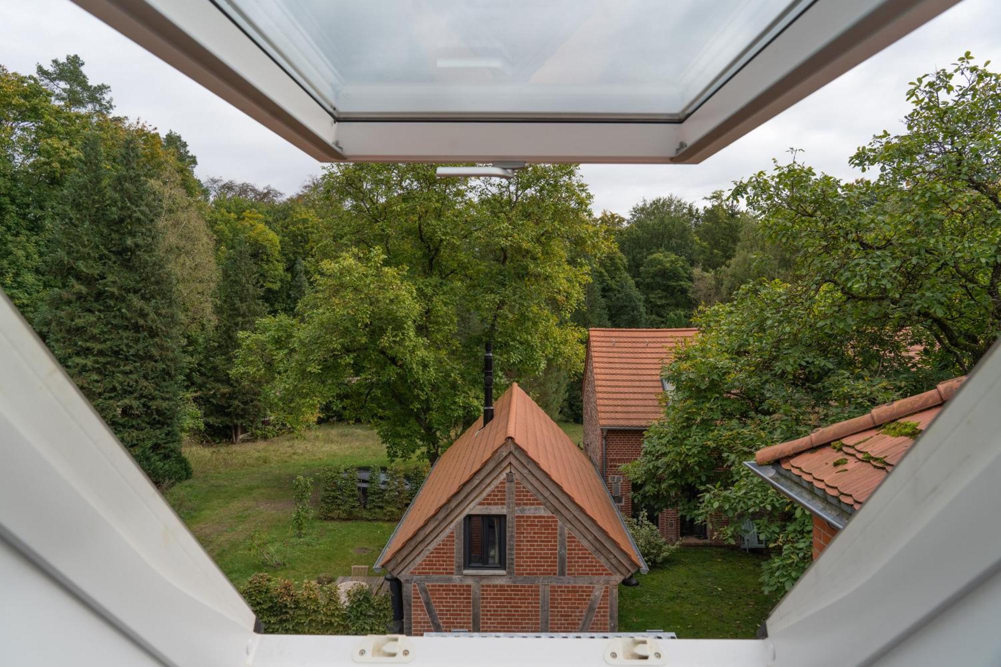 Wald- Und Seeidyll Im Historischen Forsthaus Neuruppin Eksteriør billede