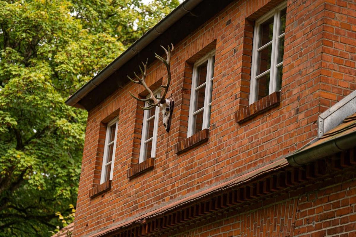 Wald- Und Seeidyll Im Historischen Forsthaus Neuruppin Eksteriør billede
